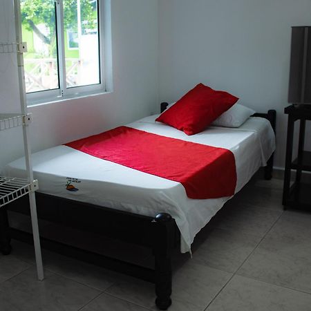 Casa Hotel Las Antillas Tolú エクステリア 写真