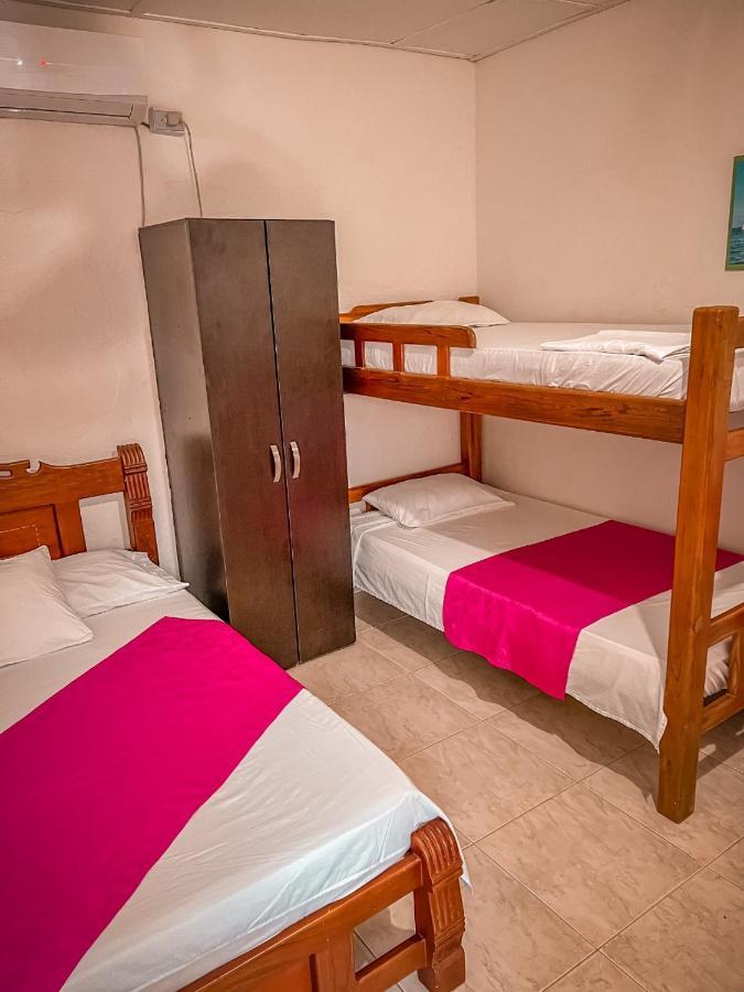 Casa Hotel Las Antillas Tolú エクステリア 写真