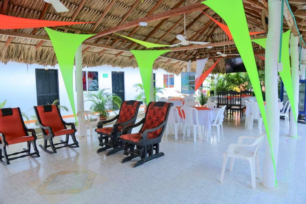 Casa Hotel Las Antillas Tolú エクステリア 写真