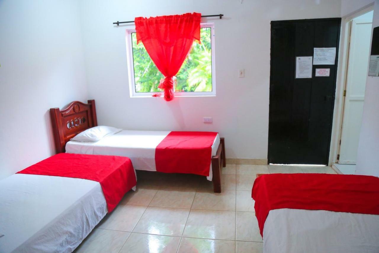 Casa Hotel Las Antillas Tolú エクステリア 写真